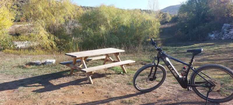 Rogoznica: Self-Guided E-Bike Tour with Oil Tasting - Dining Options and Upgrades