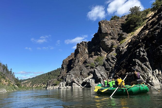 Rogue River Half Day Rafting Trip and Hellgate Canyon - The Scenic Beauty and Wildlife Along the Rogue River