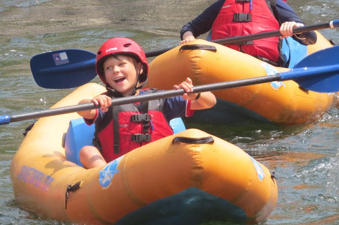 Rogue River Thrill Seeker - Transition with Riverside Lunch at a Local Pub