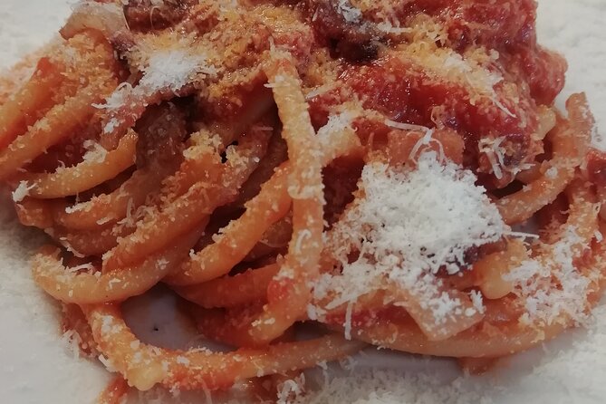 Roman 4-Course Dinner Filled with Wine - Enjoying Roman Specialties in a Family Setting