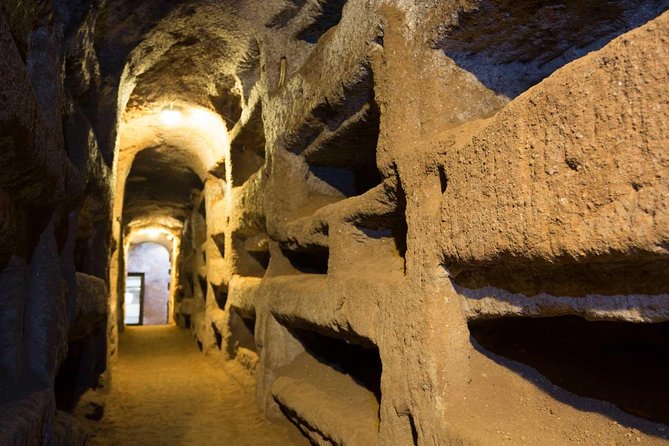 Roman Catacombs and Ancient Appian Way Skip-The-Line Included Halfday from Rome - Exploring the Catacombs of San Callixtus
