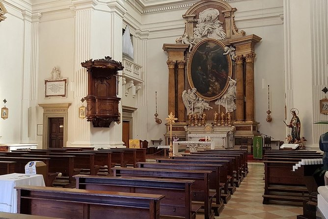 Roman Countryside: Wine and Food Tasting, Semi-Private Day Tour - Exploring Lago di Nemi and Its Famous Strawberry Festival