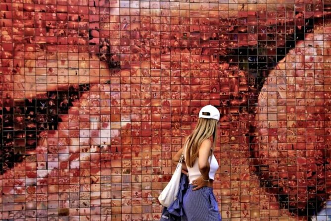 Roman & Gotic & Gaudi in Barcelona: private walking tour - The Vibrant Life of La Rambla and Boqueria Market