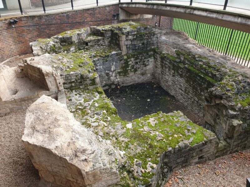 Roman Ruins to Blitz Bombings: London's Fiery History - Commemorating the Great Fire of London