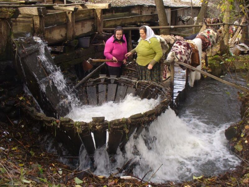 Romania: private 12 days tour with bed and breakfast - Starting in Bucharest: The Capital’s Highlights