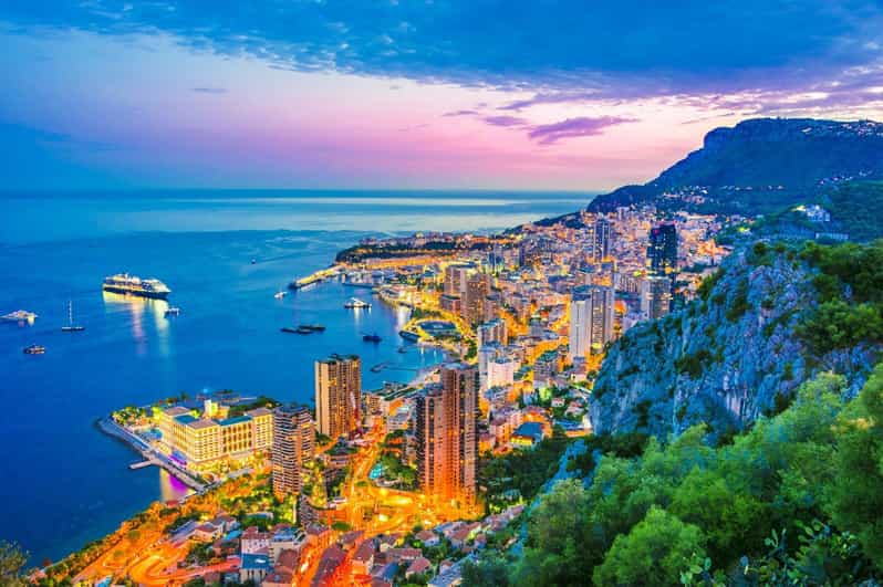 Romantic and luxurious tour for lovers on the French Riviera - Discover the Ultimate Romantic Getaway on the French Riviera
