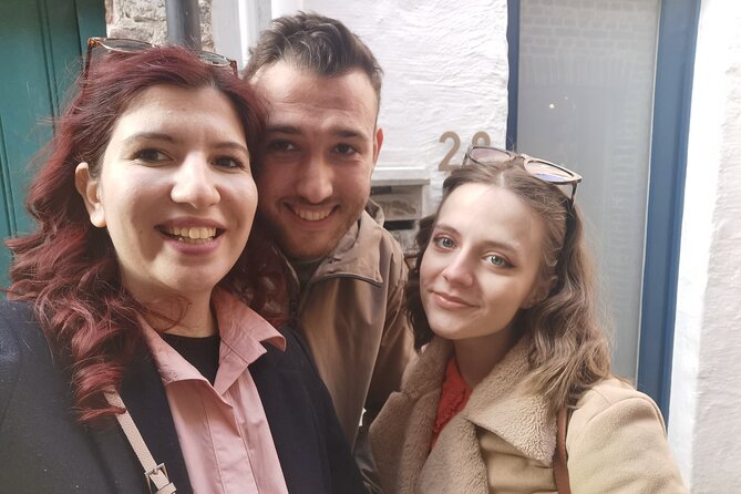 Romantic Bruges: Love Between the Canals Exploration Game - Key Points