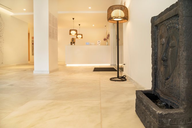 Romantic couple massage + SPA entry and private jacuzzi with cava - Booking, Cancellation, and Practical Details