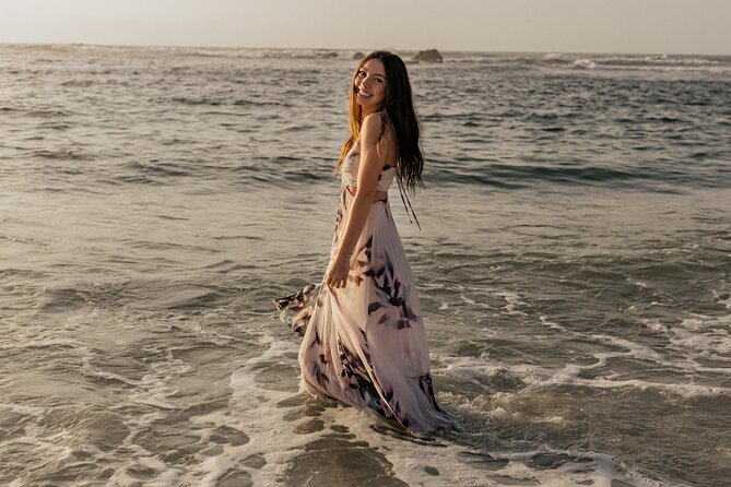 Romantic Couple Photo Tour Sayulita with a Pro Photographer - Sunset at Playa de los Muertos or Main Beach