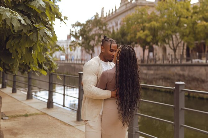Romantic Couple Photoshoot in the Heart of Berlin - Special Highlights and Unique Features