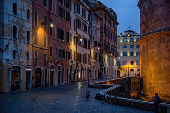 Romantic Glow of Rome Twilight Walking Tour - Piazza Navona and Bernini’s Fountains