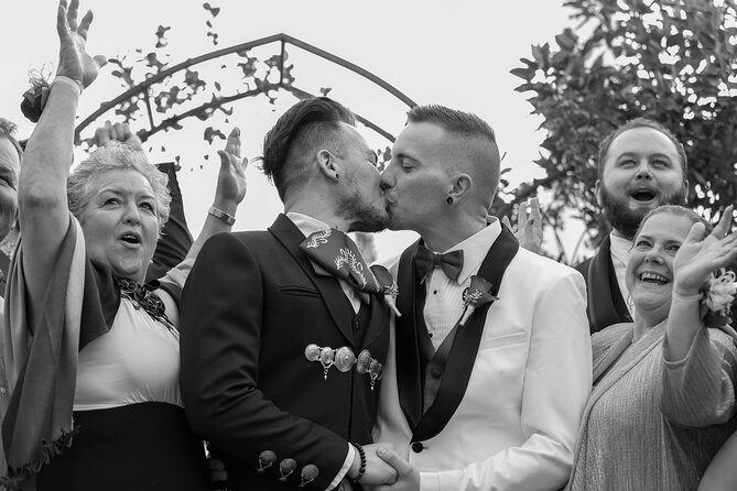 Romantic Las Vegas Wedding Package - Limousine Service and Additional Extras