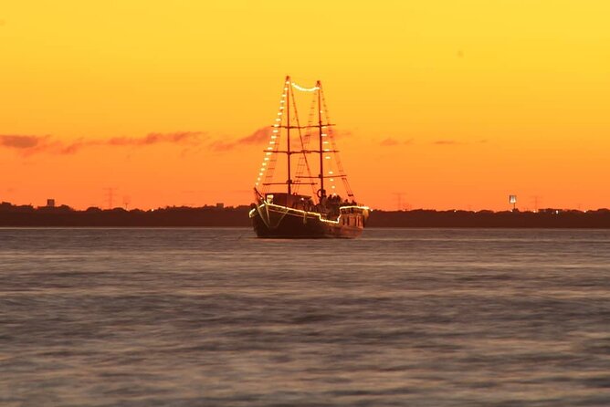 Romantic Lobster Dinner Cruise at Sunset - Reviews Highlight: Romantic and Fun Atmosphere