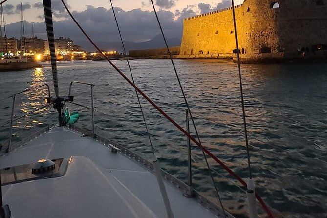 Romantic Luxury Sunset sailing - Key Points