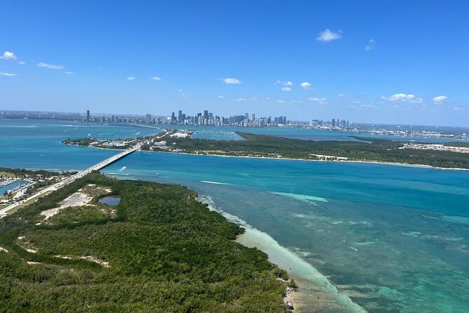Romantic Miami Helicopter Tour with Champagne for Two - Discover the Romantic Miami Helicopter Tour with Champagne for Two