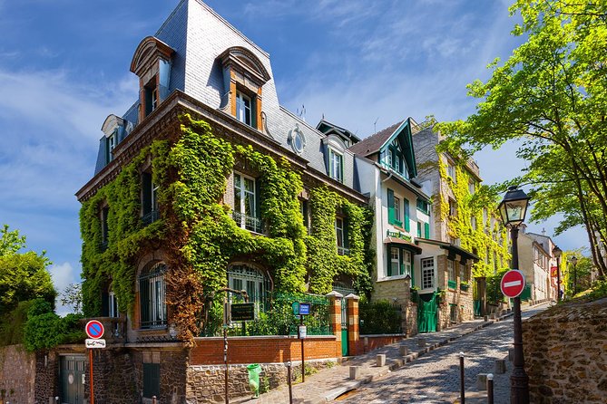 Romantic Montmartre: Paris Lost Lovers Exploration Game and Tour - Starting Point and Meeting Details in Montmartre