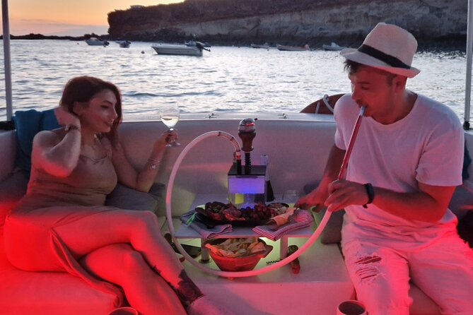 Romantic night ocean boat trip for 2 - Key Points