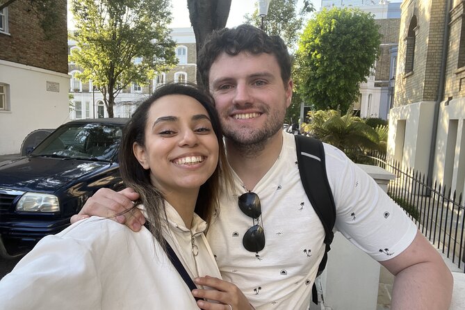 Romantic Notting Hill: Self-Guided Love Story Puzzle Walk - Ending at Banksy’s The Painter Artwork