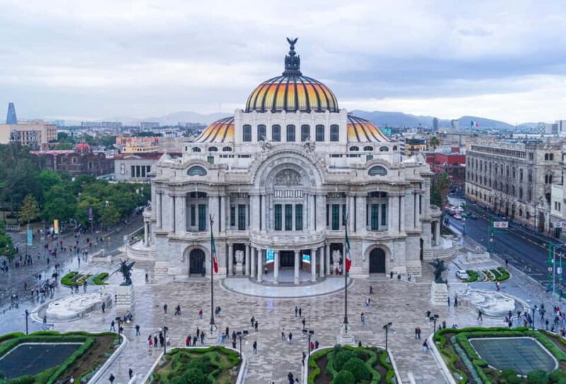 Romantic Private Walking Tour in Mexico City - Key Points