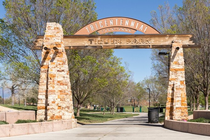 Romantic Rendezvous: Albuquerques Enchanting Couples Walk - Relaxing in Tiguex Park’s Green Space