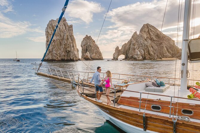 Romantic Sailboat Sunset: Live Music, Premium Bar & Dinner -Cabos - An Elegant Sunset Cruise in Cabo San Lucas for Romantic Moments
