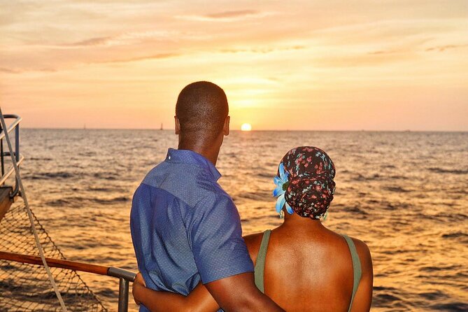 Romantic Sailboat Sunset: Live Music, Premium Bar & Dinner -Cabos - The Overall Experience and Who It Suits Best