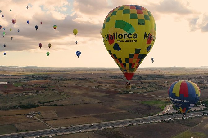 Romantic Sunrise Balloon Tour in Majorca - How the Mallorca Balloon Experience Begins at Diseminado Poligon 26