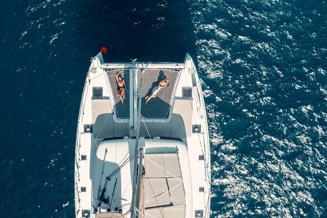 Romantic Sunset Catamaran Caldera Cruise incl. Meal & Drinks - Practical Aspects and Group Size