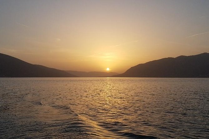 Romantic Sunset Tour in Boka Bay by Speedboat - Who Will Love This Sunset Cruise?