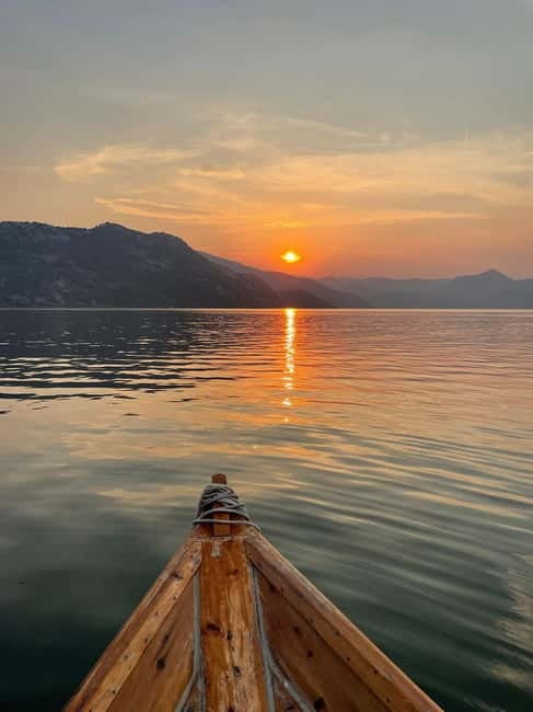 Romantic Sunset tour on Skadar lake with drinks and snacks - Passing the Historic Lesendro Fortress