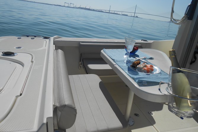 Romantic walk in the Bay of Cadiz - Customization and Personal Touches by the Captain