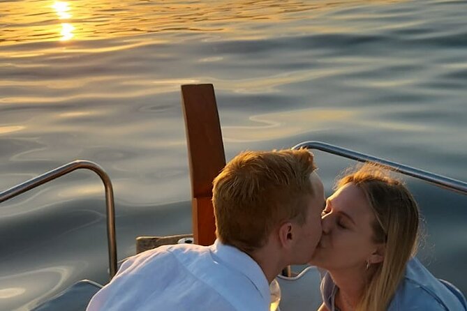 Romatic sea experience (Sunset + overnight + Breakfast) - The Crew and Personal Touches