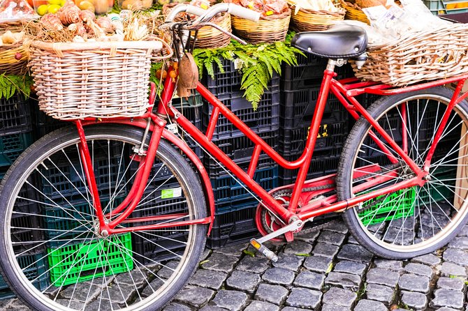 Rome: 2-Hour Highlights & Hidden Gems Private Walking Tour - Practical Details and Included Amenities