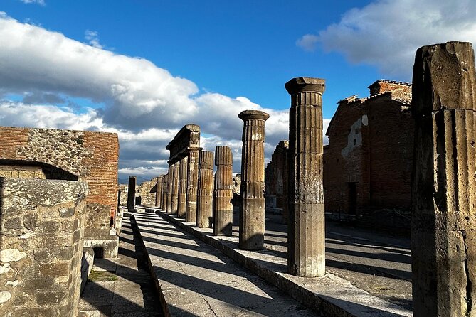 Rome Airport Transfer & Pompeii Tour to Amalfi/Ravello Viceversa - Exploring Pompeii’s Ruins with a Private Guide