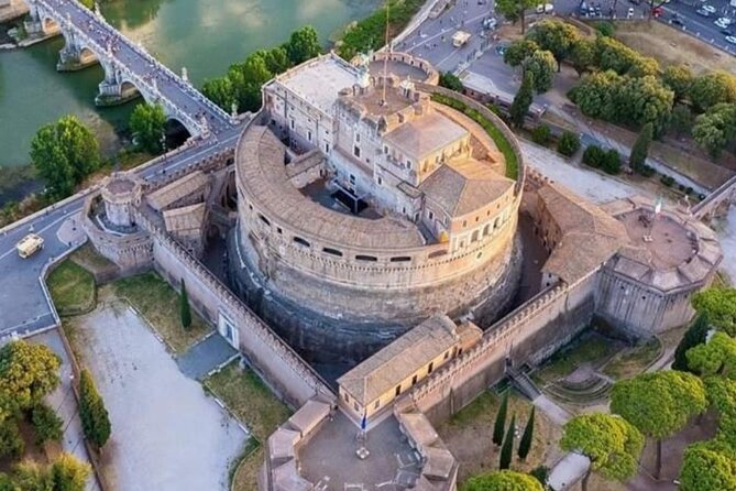 Rome Airport Transfer-Private Luxury Service - Convenient Pickup from Leonardo da Vinci and Ciampino Airports