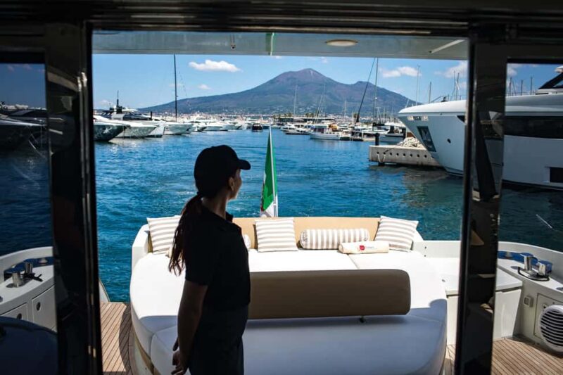 Rome: Amalfi Coast Private Yacht Tour with Train & Transfer - Dining Options: Onboard or Cliffside Restaurants