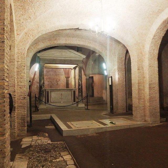 Rome: Appian Catacombs tour with transfere - Key Points