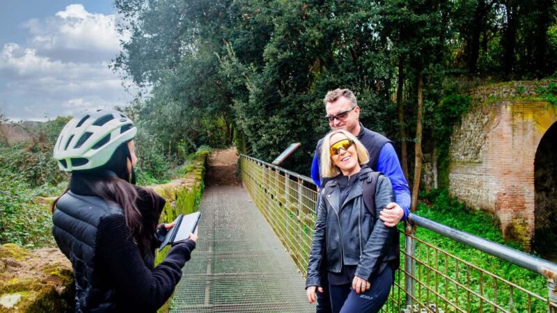Rome: Appian Way Aqueducts E-Bike Tour & Optional Catacombs - Modern and Ancient Landmarks