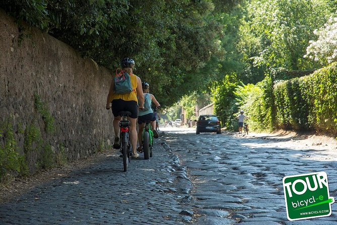 Rome: Appian Way E-bike Tour, Catacombs, Aqueducts & Transfer - Exploring the Aqueducts of Parco degli Acquedotti