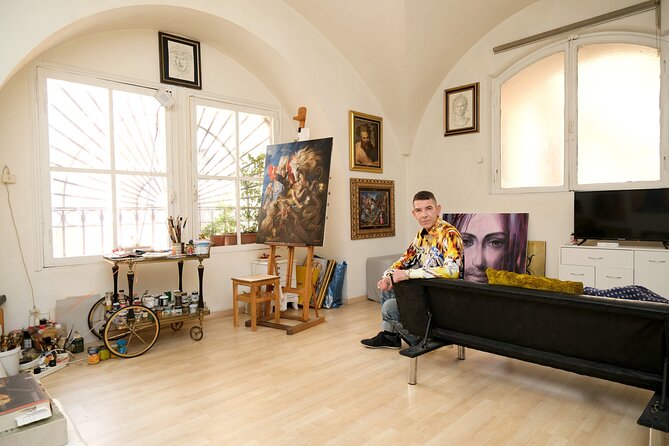 Rome Art Experience with famous Artist - Experience Renaissance Art in a Stunning Roman Palace