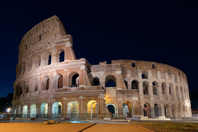 Rome at Night: Small-Group Walking Tour in English or Spanish - Discover Rome’s Most Famous Landmarks at Night