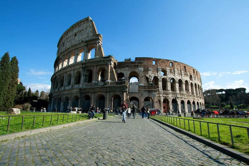 Rome Bike and eBike Rentals - Discover Rome on a Bike or eBike with Fat Tire Tours