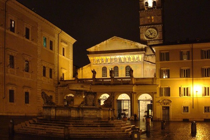 Rome By Night Private Tour from your Hotel in Rome - Relaxing in Piazza Navona with Artists and Fountains