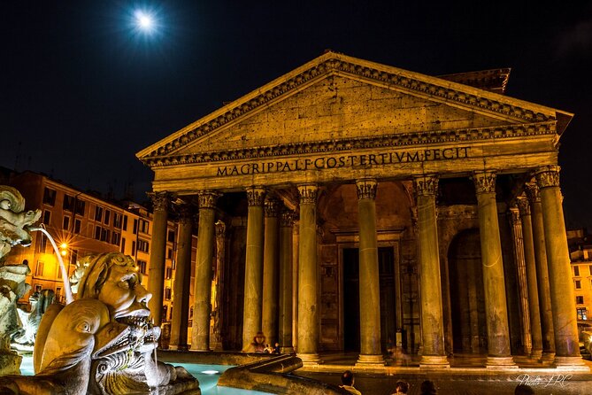 Rome by Night Walking Tour - The Colosseum: Nighttime Grandeur