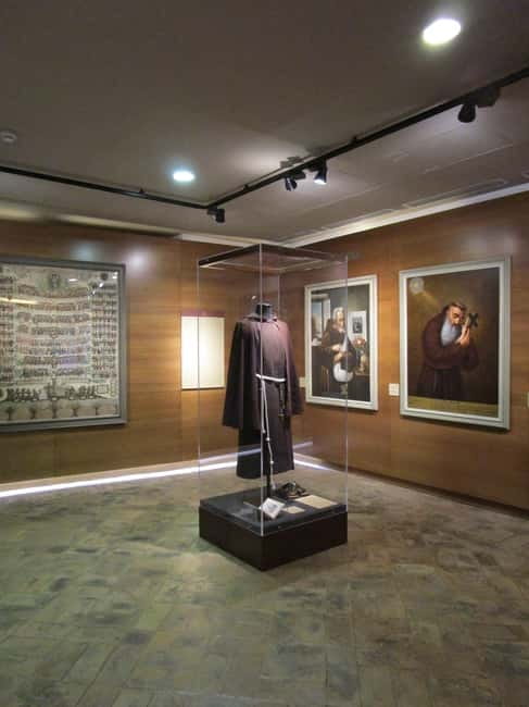 Rome: Capuchin Crypts Skip-the-Line Ticket and Tour - The Experience of a Small Guided Group