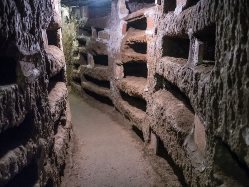 Rome: Catacombs Guided Tour with Transfer - Underground Passages in the Trevi District