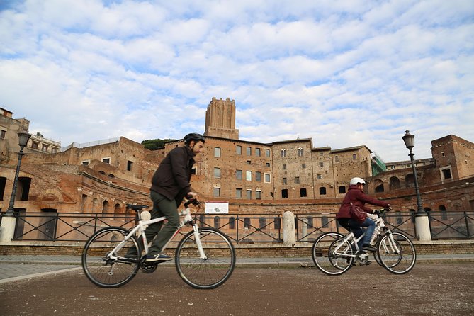 Rome City E-Bike Tour in Small Groups - The Vibrant Piazza Navona and the Pantheon