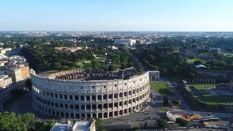 Rome: Colosseum and Ancient Rome Small Group Guided Tour - Exploring Palatine Hill and the Imperial Palace