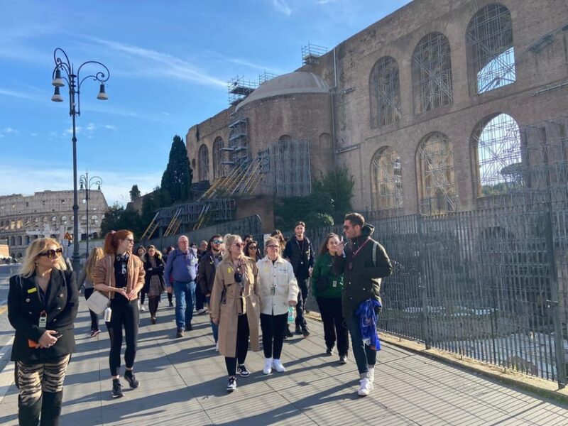 Rome: Colosseum Arena Floor, Forum & Palatine Guided Tour - Guide Expertise and Tour Experience