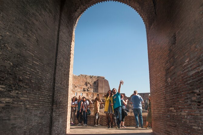 Rome: Colosseum Arena, Roman Forum and Palatine Hill Guided Tour - The Experience for Photography and History Enthusiasts